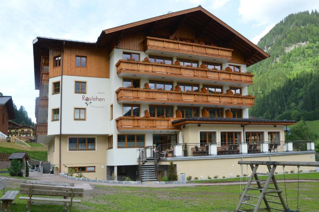Hotel Roslehen Grossarl Exterior foto